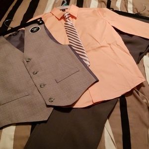 Boys suit size 10